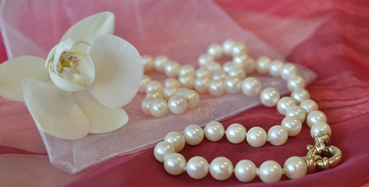 How To Buy Pearls